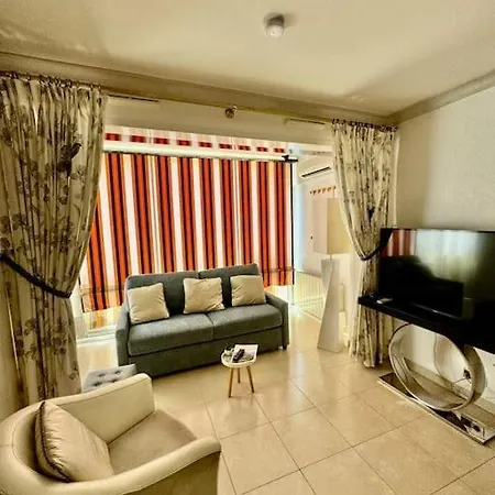 Апартаменты 14468 Deux Pieces Avec Piscine